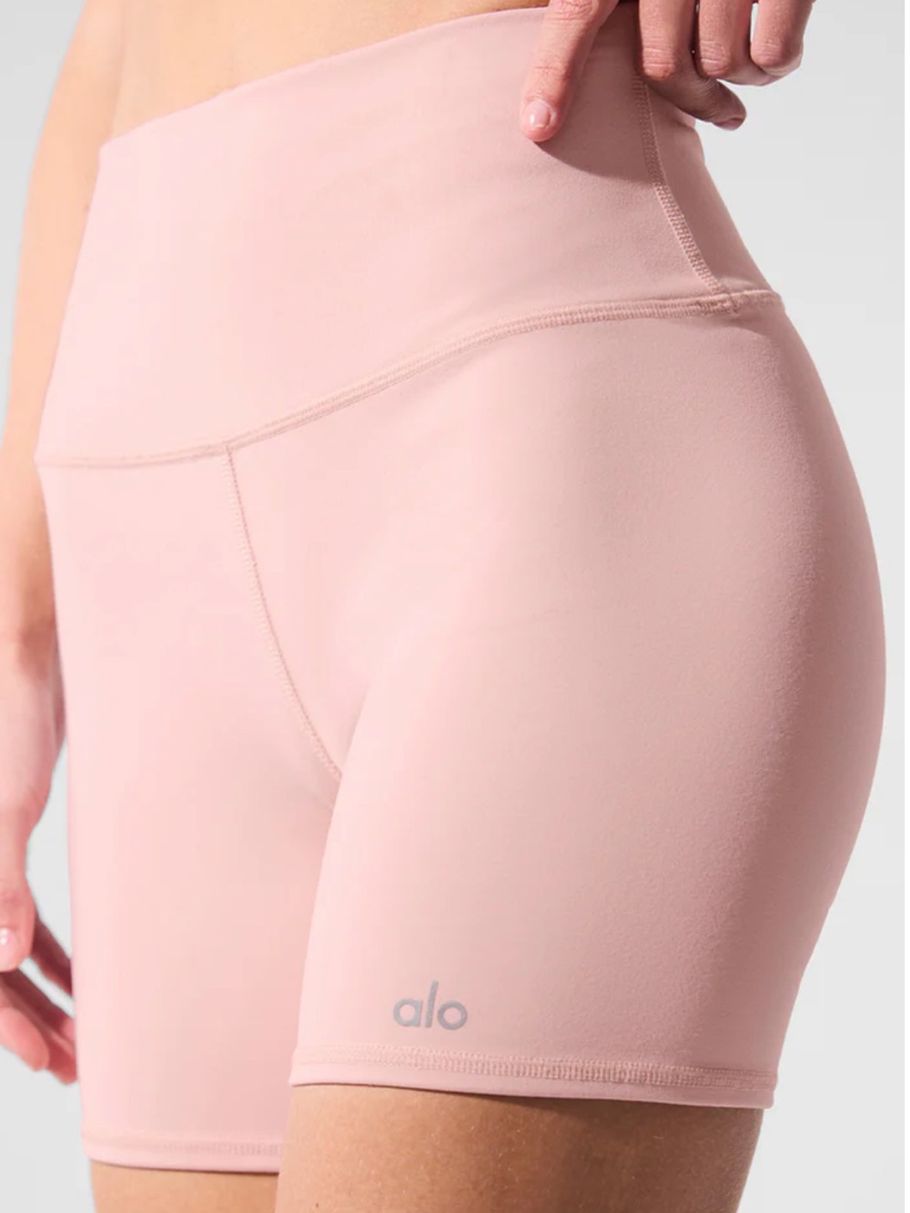 Alo Yoga 5" Airbrush High-Waist Biker Short in Pink Quartz